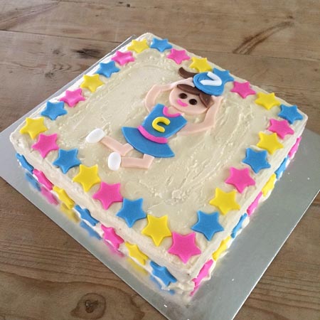 easy netball sport or end of season celebrations DIY cake kit from Cake 2 The Rescue