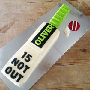 Cricket bat boys birthday cake kit from Cake 2 The Rescue