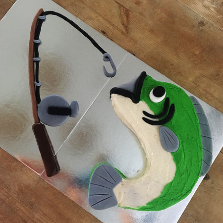 Fishing birthday cake kit from Cake 2 The Rescue
