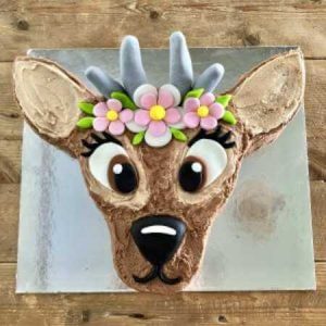 diy-Deer-Cake-Kit-table-450