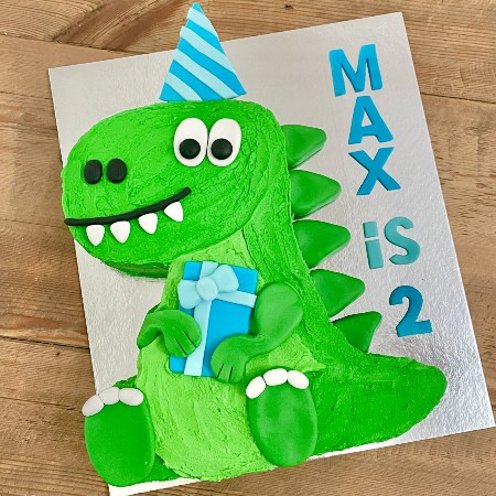 cute-dinosaur-cake-kit-party-t-rex