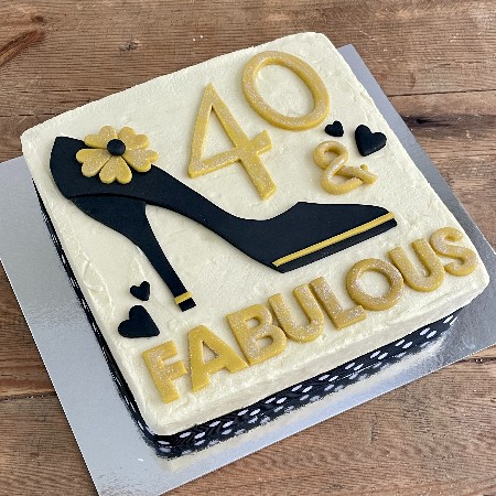 40th-birthday-cake-ideas-stiletto-fun