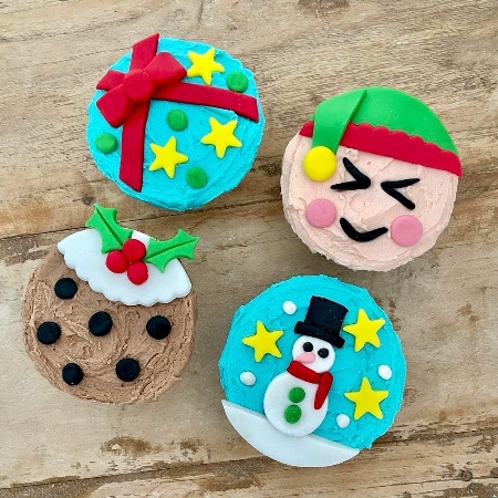 kids-christmas-baking-cupcake-kit