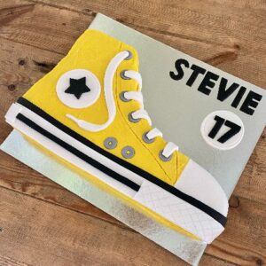 converse-sneaker-cake-design